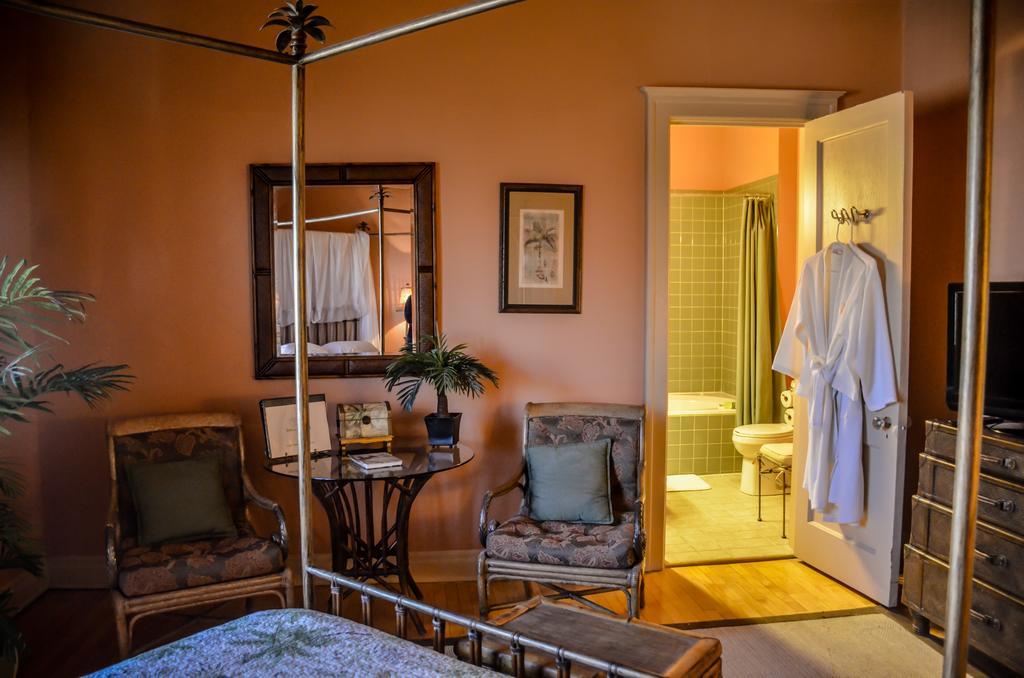 Inn At The Villa Indianapolis Buitenkant foto