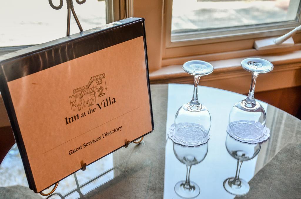 Inn At The Villa Indianapolis Buitenkant foto